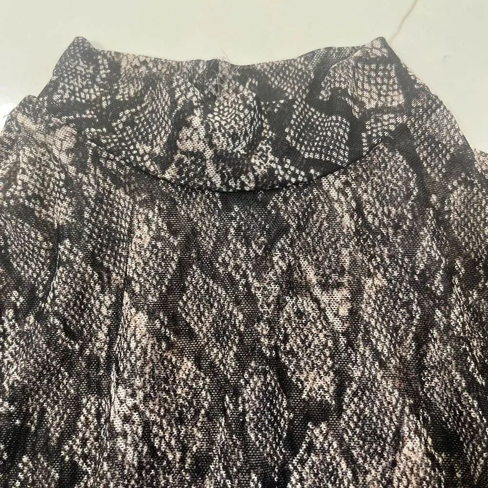 Wild Fable Snakeskin Mesh Top - Picture 5 of 8